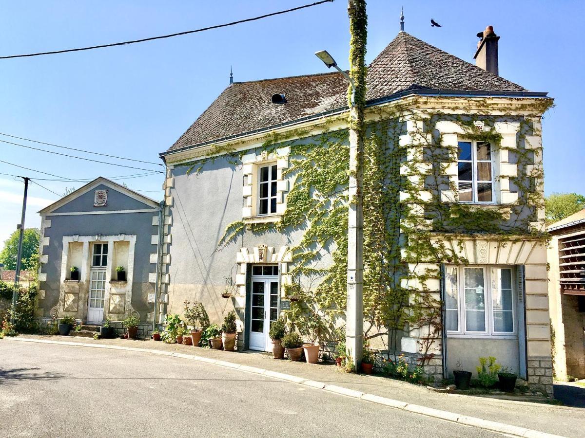 La Maison Haute Tigné Buitenkant foto
