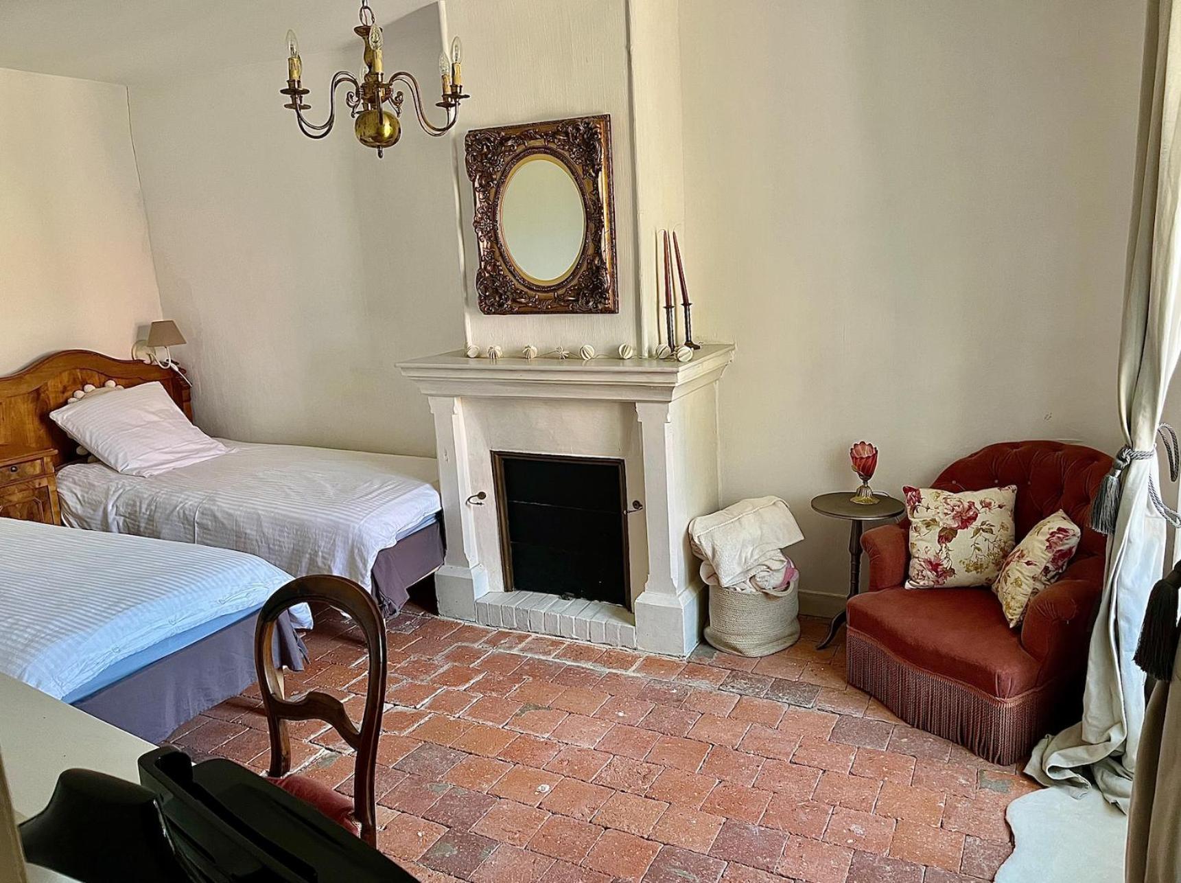 La Maison Haute Tigné Buitenkant foto