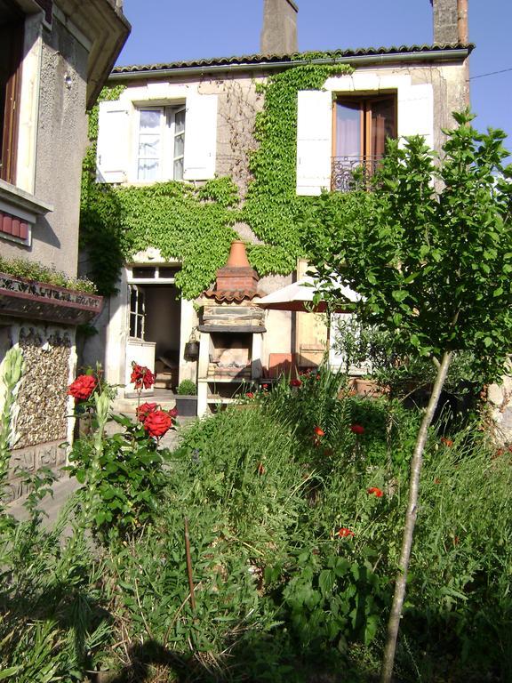 La Maison Haute Tigné Buitenkant foto